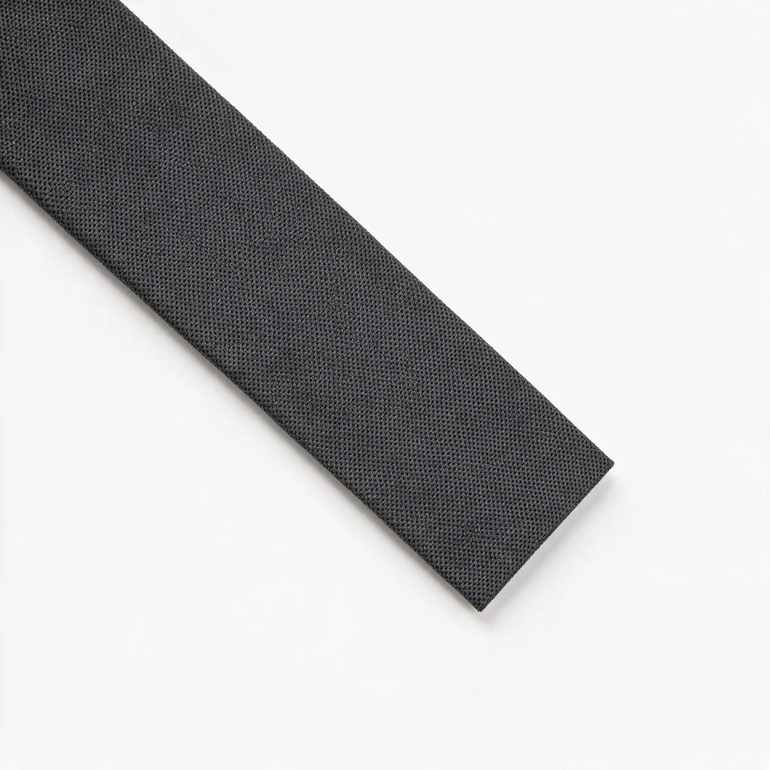 Fabric-wrapped metal profile with fold